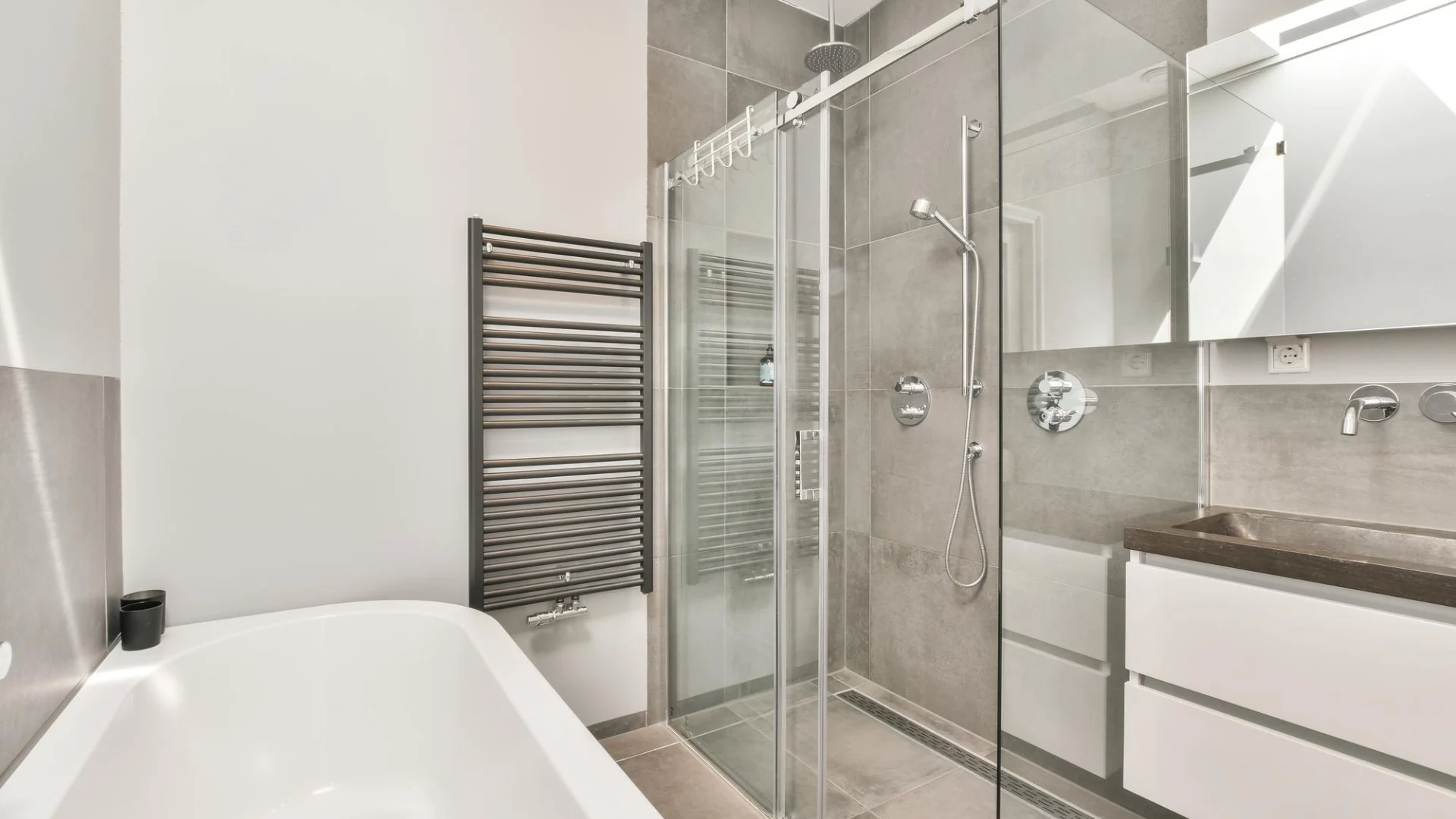 shower doors (4)